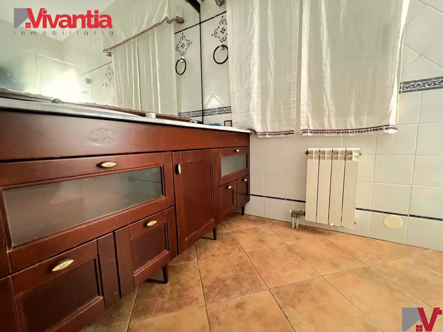Bany de Casa o xalet en venda en Lorca amb Aire condicionat, Calefacció i Jardí privat