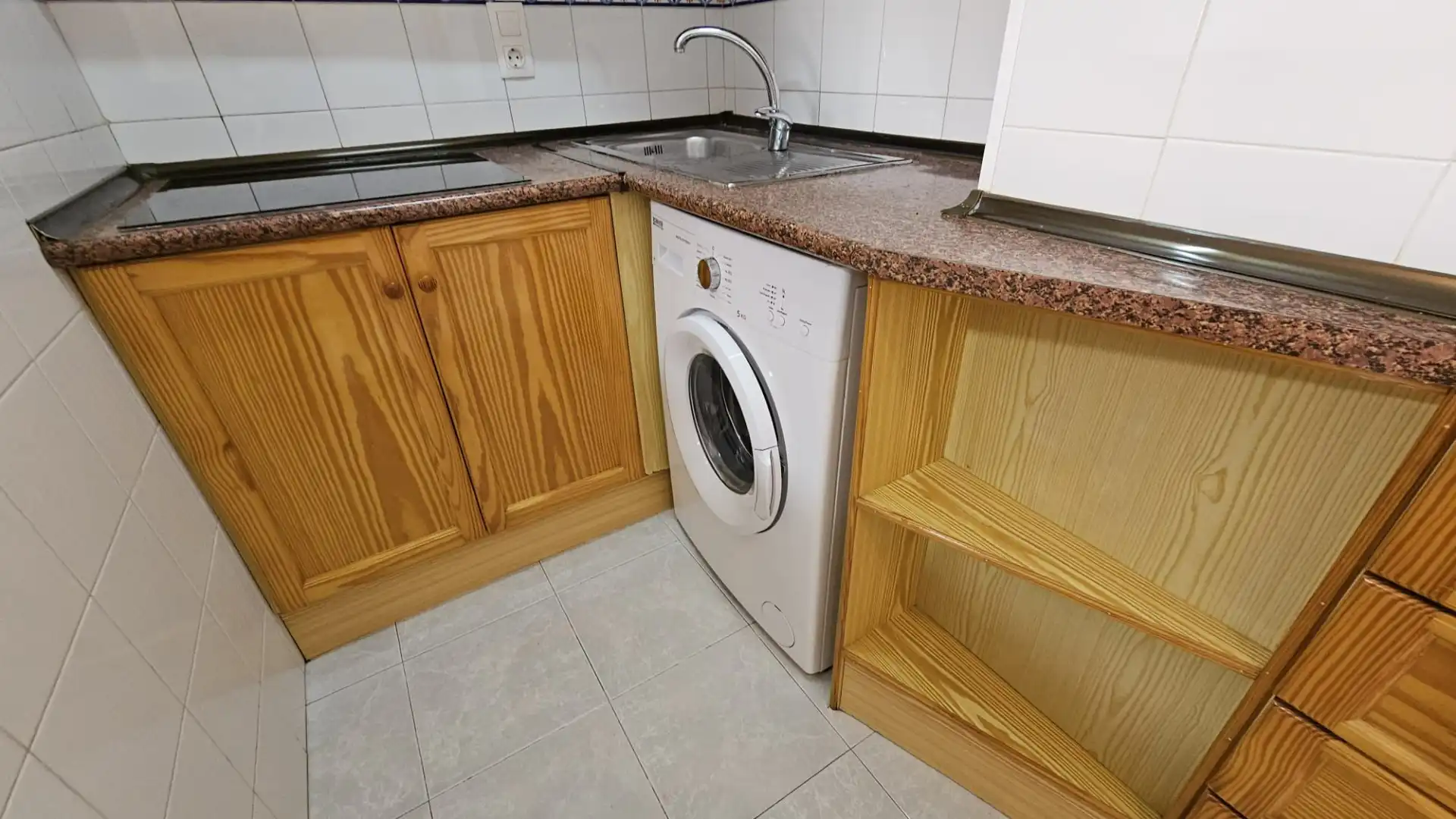 Küche von Wohnung zum Verkauf in Torrevieja mit Möbliert