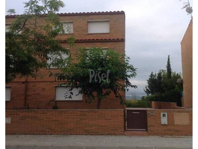 Casa-chalet en Venta en La Granada