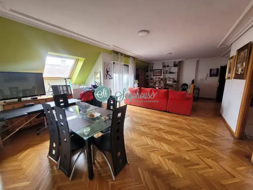 Wohnzimmer von Wohnung zum Verkauf in Segovia mit Heizung