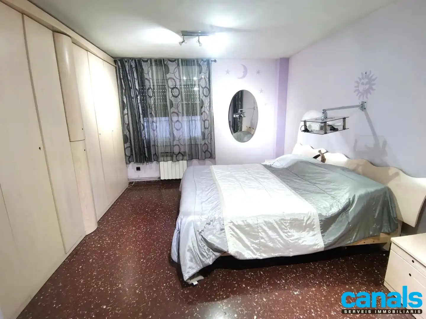 Habitación de Piso en venta en Cerdanyola del Vallès con Calefacción, Horno y Balcón