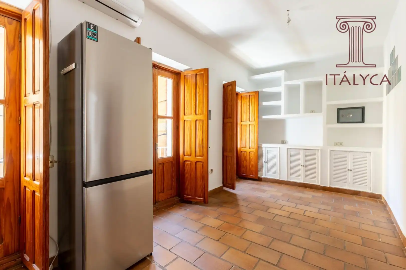 Kitchen of Attic for sale in Sevilla  with Air Conditioner, Heating and Terrace
