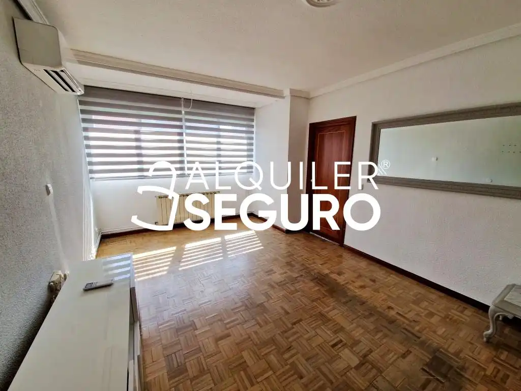 Habitación de Piso de alquiler en Alcorcón con Aire acondicionado, Calefacción y Terraza