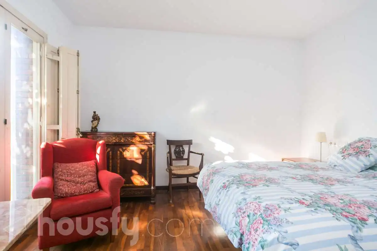 Dormitori de Casa o xalet en venda en Tarragona amb Calefacció, Jardí privat i Parquet