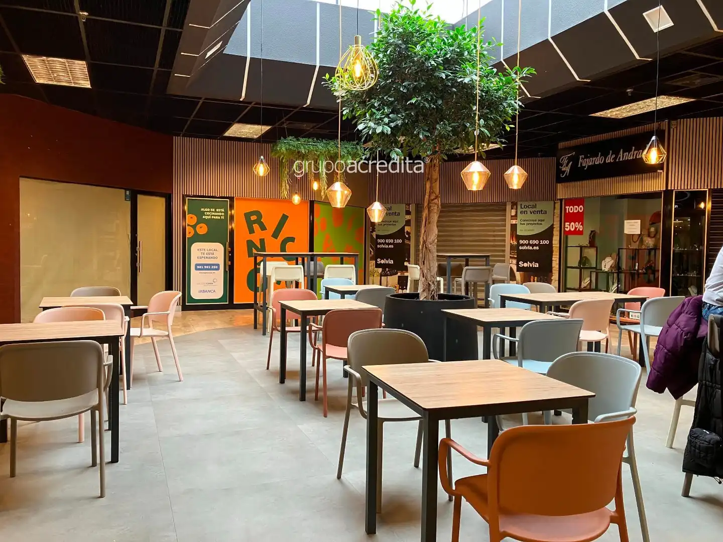 Locale commerciale in vendita a Ramon y Cajal 53, imagen 4
