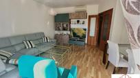 Sala d'estar de Pis en venda en San Fernando amb Aire condicionat, Terrassa i Balcó