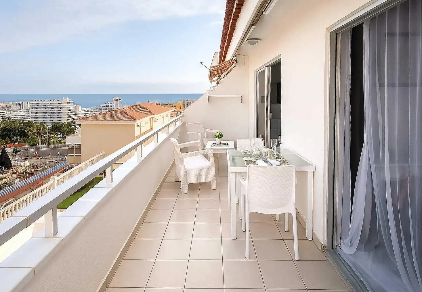 Se vende amplio y luminoso apartamento en San Eugenio Alto, imatge 2