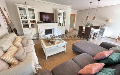 Single-family semi-detached for sale in Coles