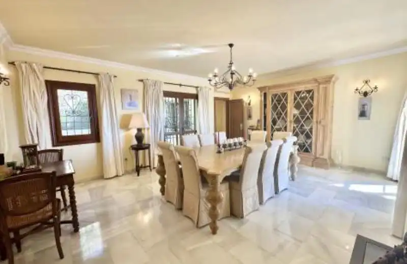 Casa con piscina in vendita a Benahavís pueblo, imagen 4