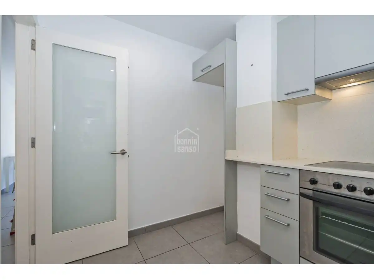 Cuina de Apartament en venda en Es Mercadal amb Calefacció, Terrassa i Piscina