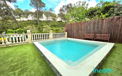 Swimming pool of House or chalet for sale in Canyelles  with Air Conditioner, Heating and Private garden