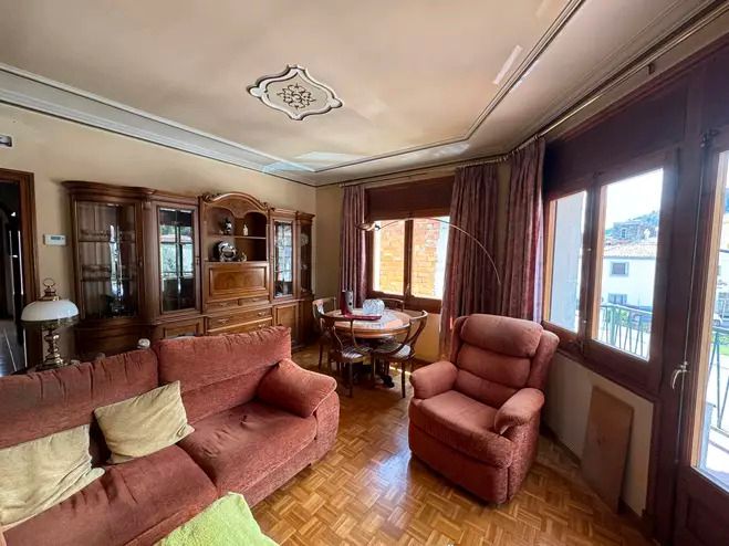 Sala d'estar de Casa o xalet en venda en Amer amb Parquet i Balcó