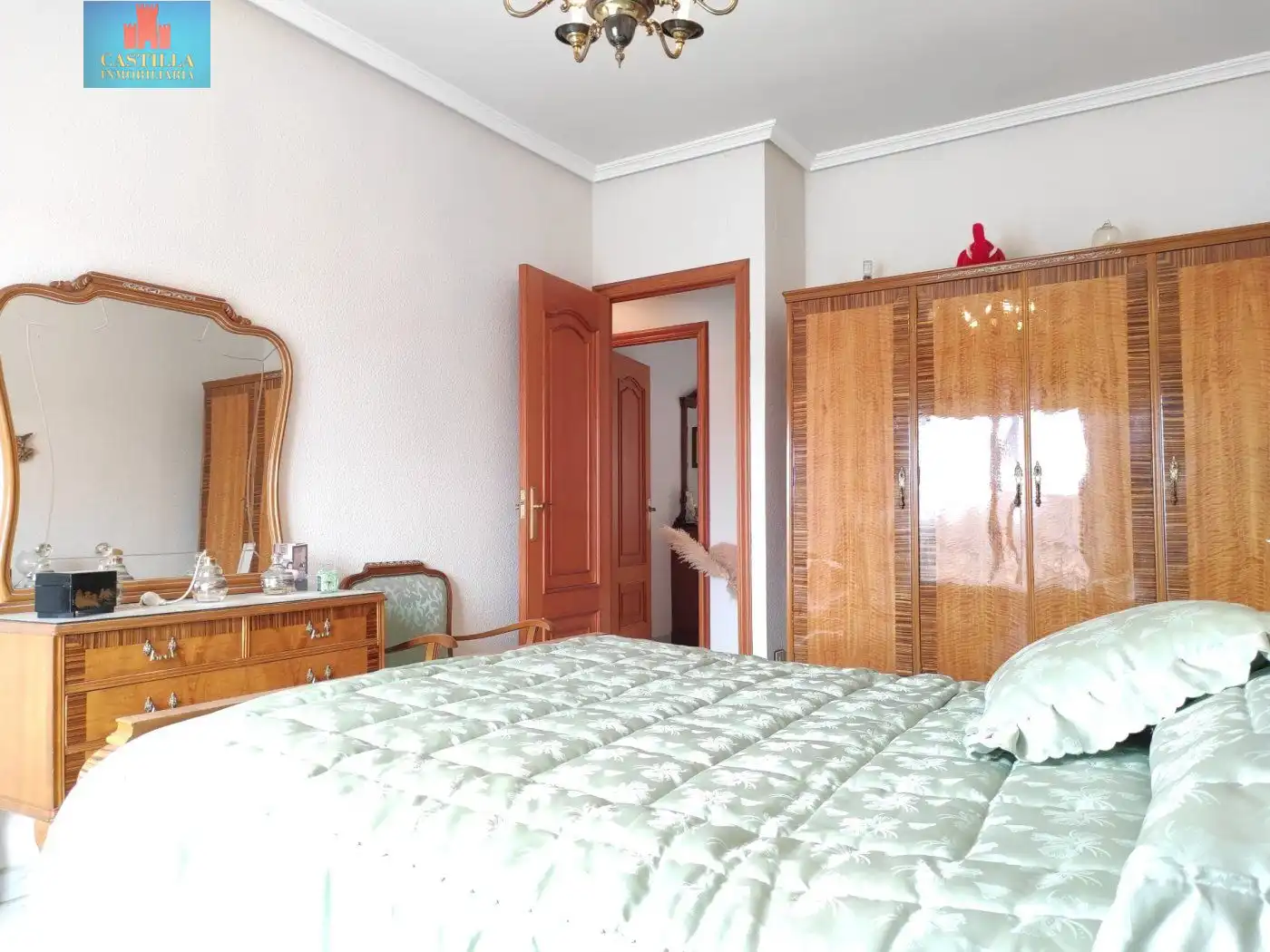 Habitación de Casa o chalet en venta en Velayos con Terraza, Trastero y Amueblado