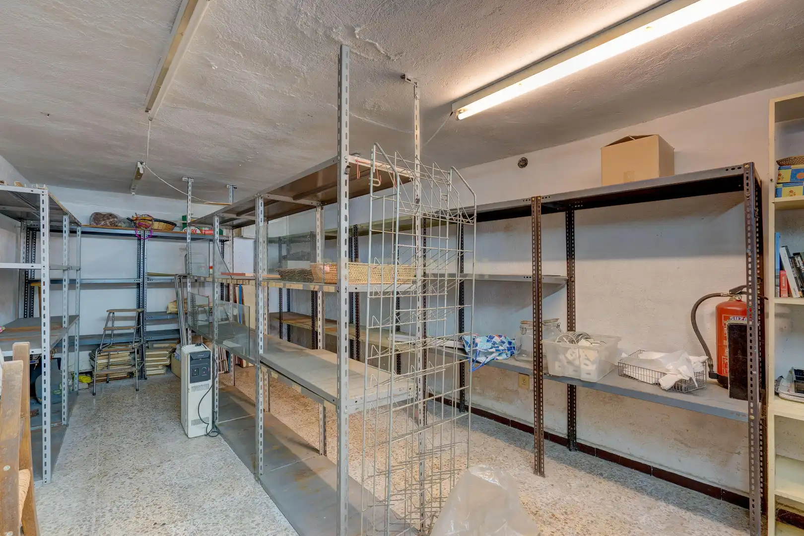 Local comercial en venta en Fuente de los Patos Plaza, Vitoria-Gasteiz, Spain 1, imagen 17