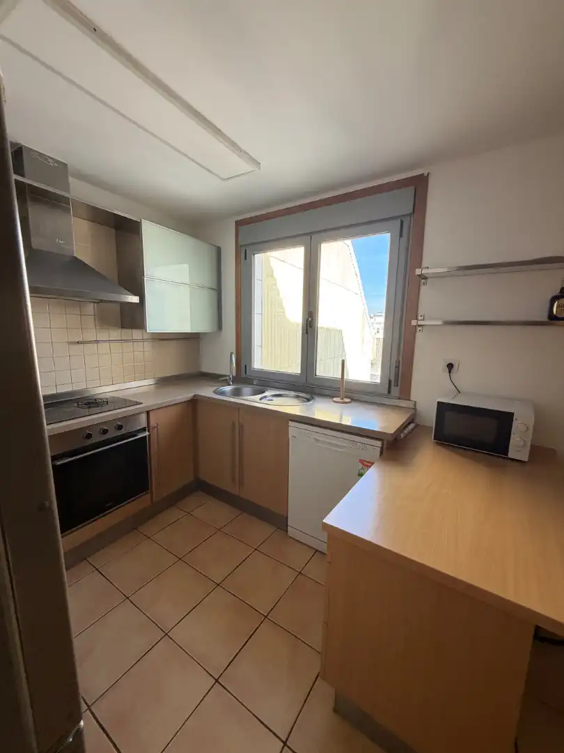 Cuina de Pis en venda en A Coruña Capital  amb Calefacció, Traster i Moblat