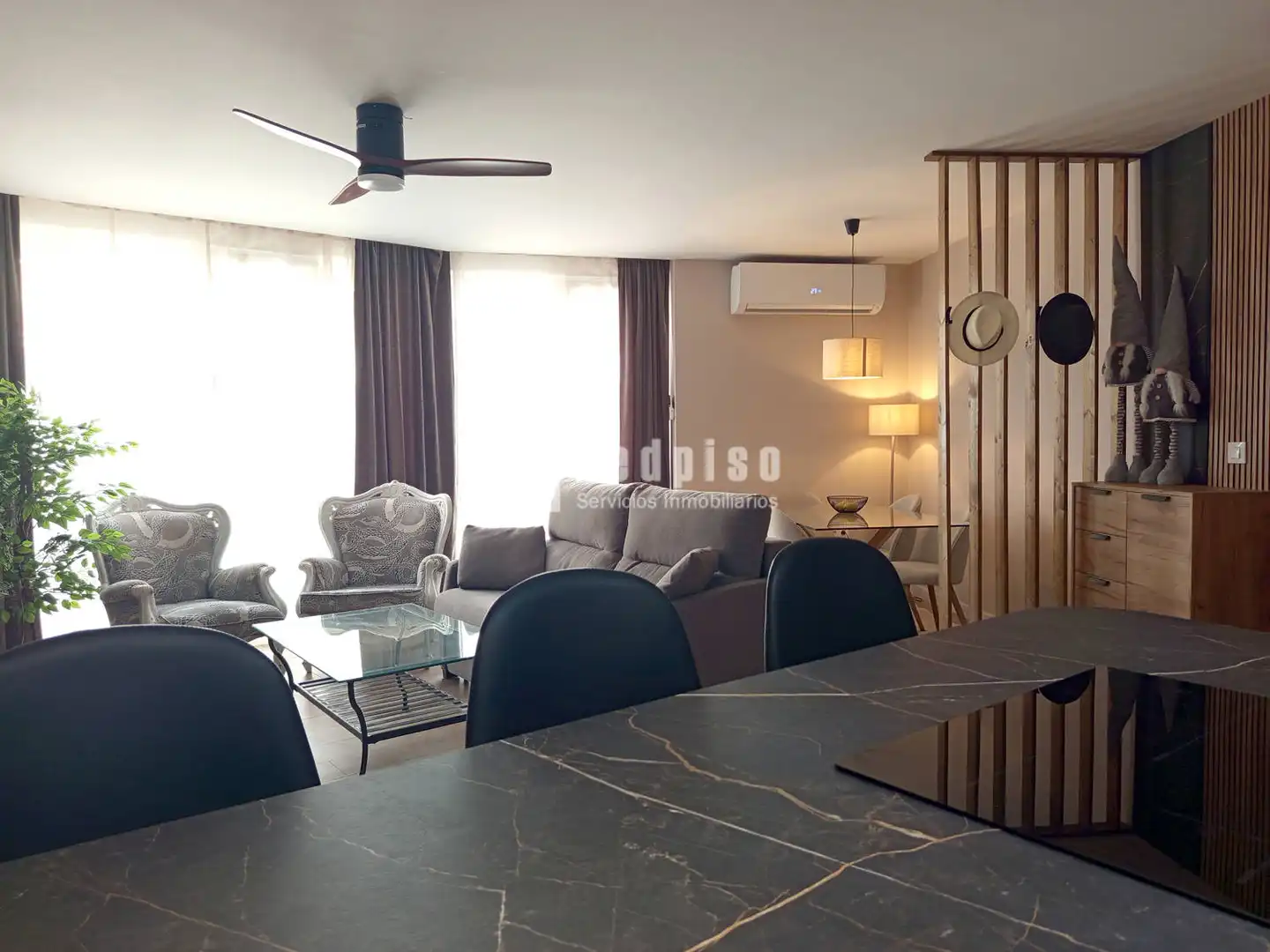 Flat for sale in Alfarería, Triana Casco Antiguo