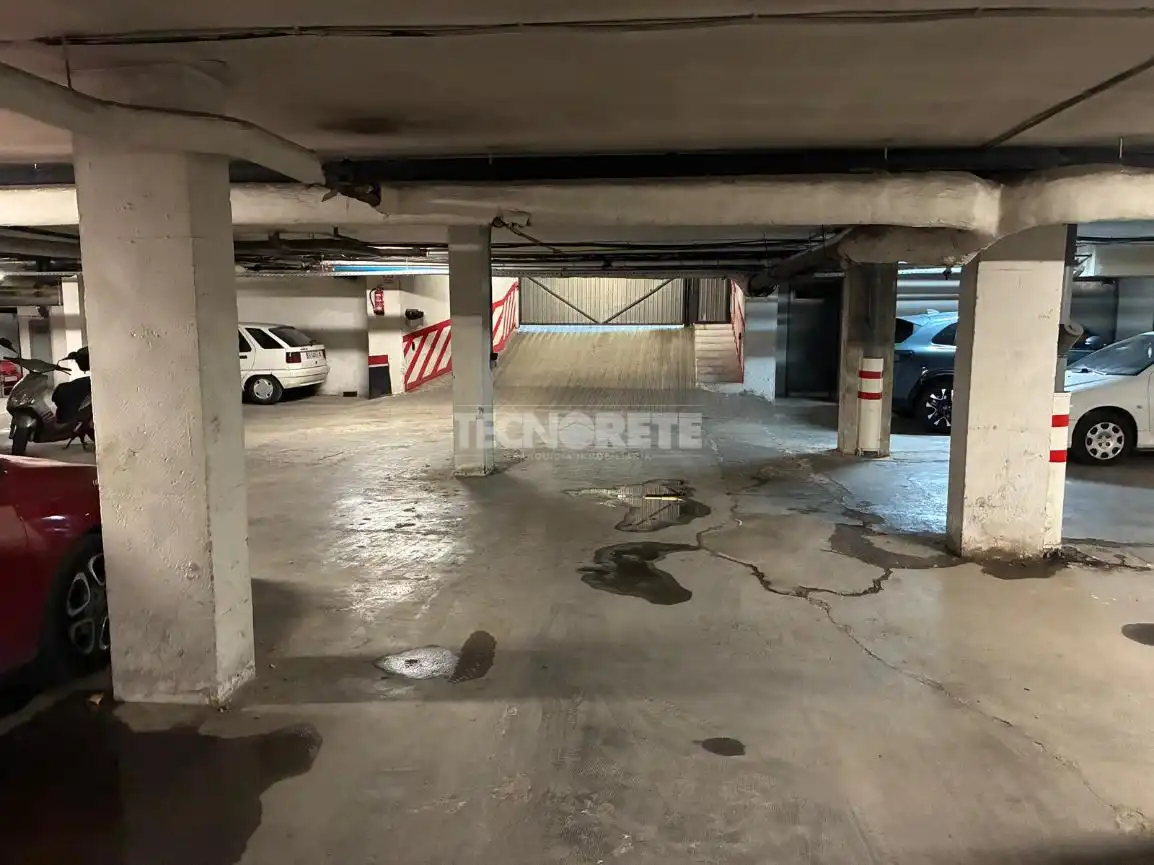 Parking de Piso en venta en Guadalajara con Calefacción y Terraza