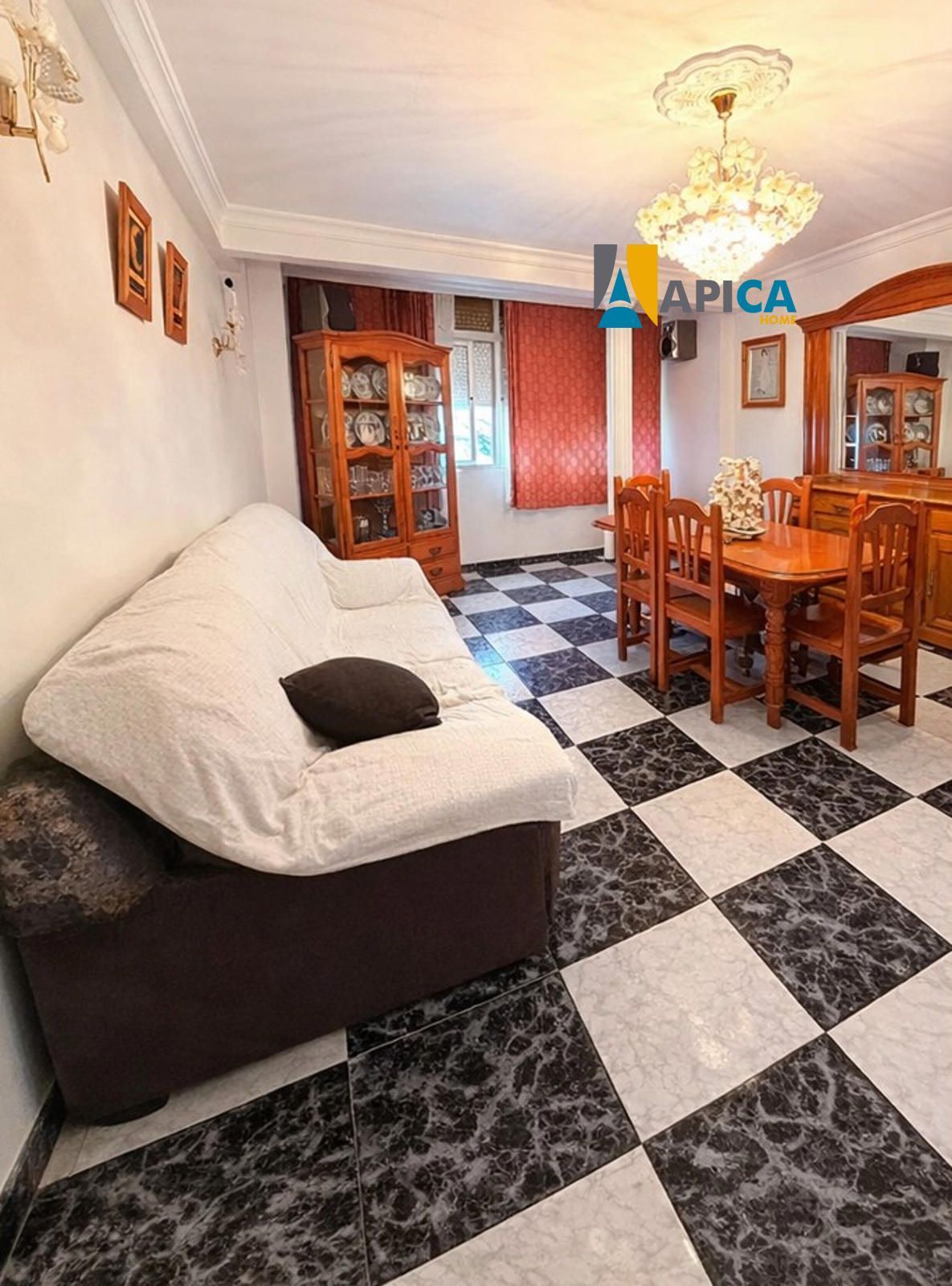 Living room of Flat for sale in La Línea de la Concepción  with Furnished