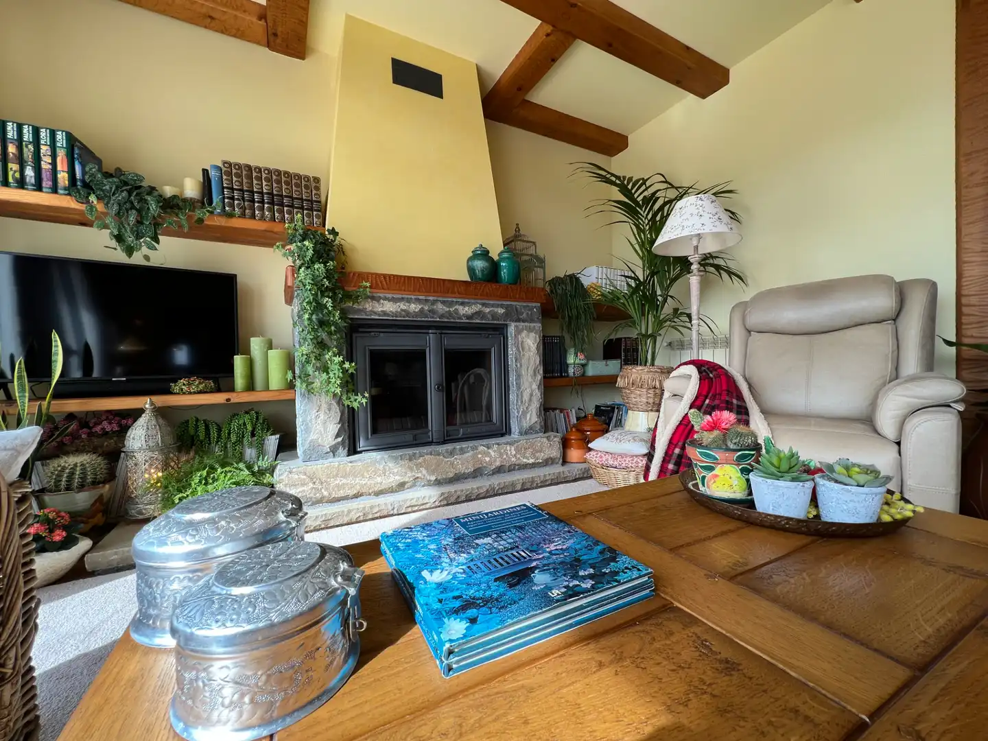 Sala de estar de Casa o chalet en venta en Jaca con Calefacción, Trastero y Balcón