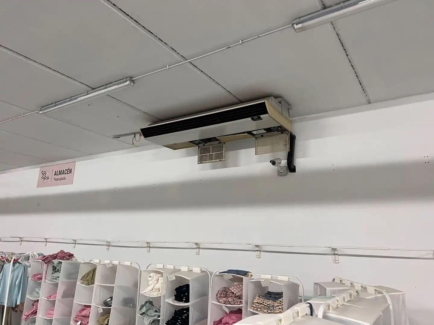 Industriegebäude zur Miete in Pilas, imagen 43