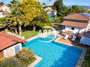 Casa con piscina en venta en Montealegre