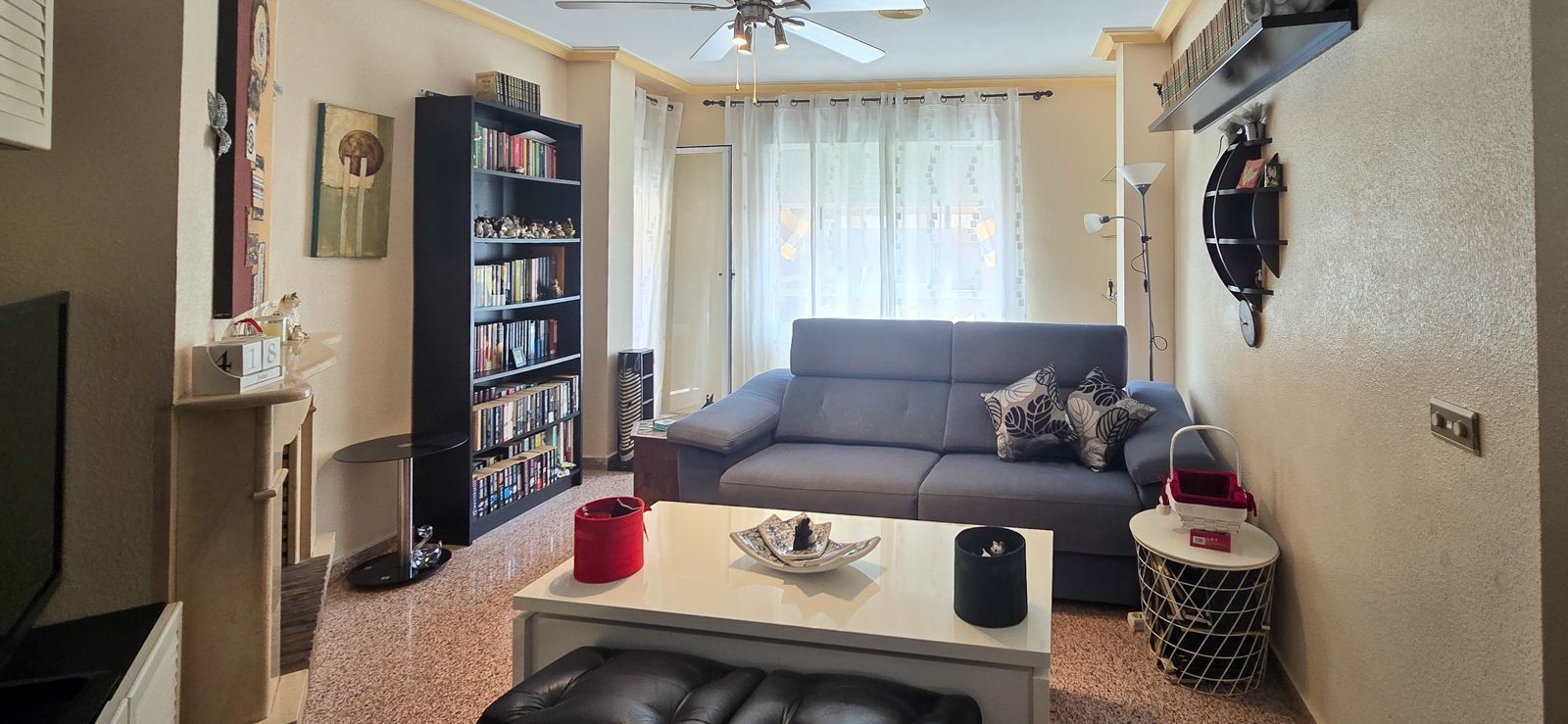 Living room of Flat for sale in Catral  with Air Conditioner and Terrace