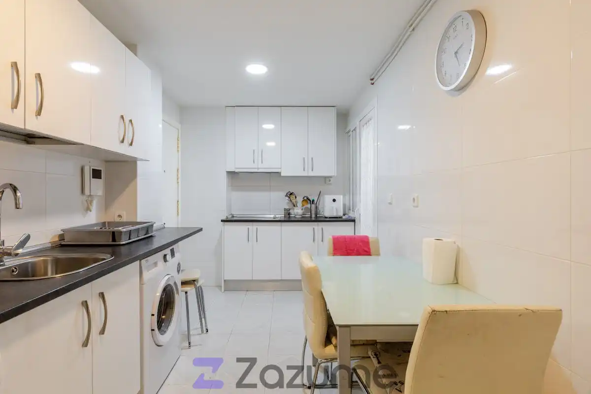 Küche von Wohnung zur Miete in Madrid mit Klimaanlage, Heizung und Terrasse