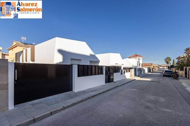 Casa adosada en Venta en Calle Calle López en Belicena