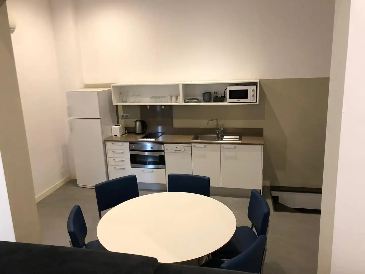 Küche von Wohnung zur Miete in Barcelona mit Klimaanlage, Möbliert und Ofen