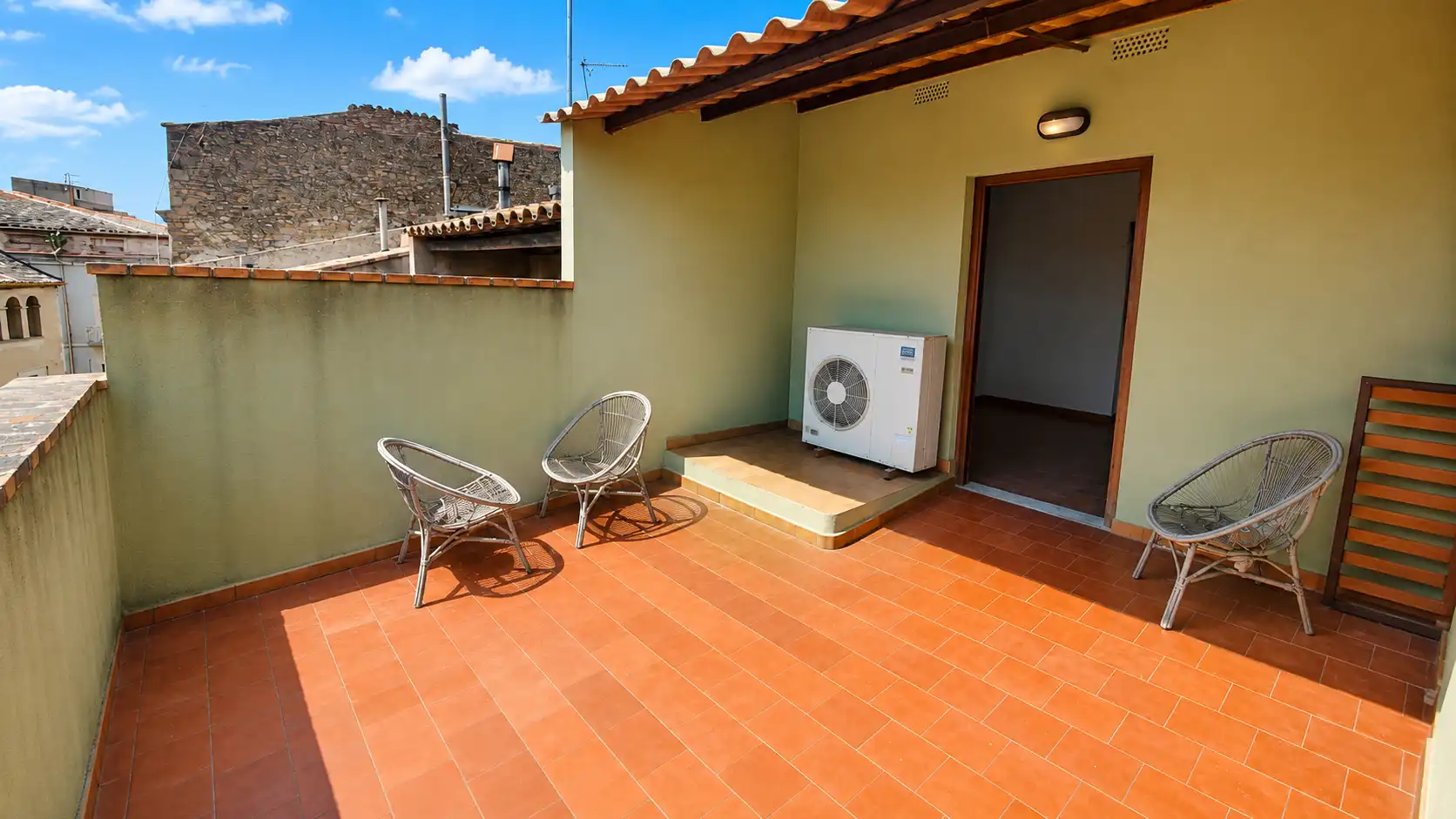 Piso con terraza en venta en La Bisbal d'Empordà, imagen 23