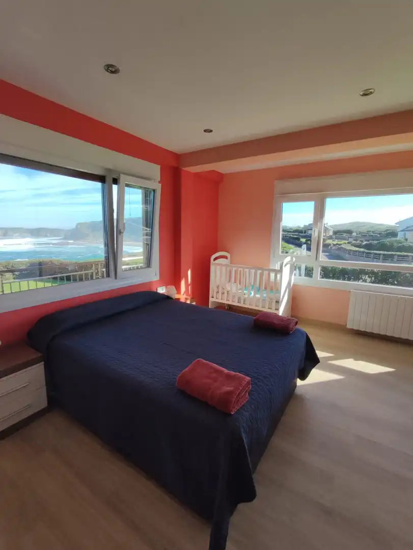 Habitación de Casa o chalet de alquiler en Miengo con Calefacción, Jardín privado y Amueblado