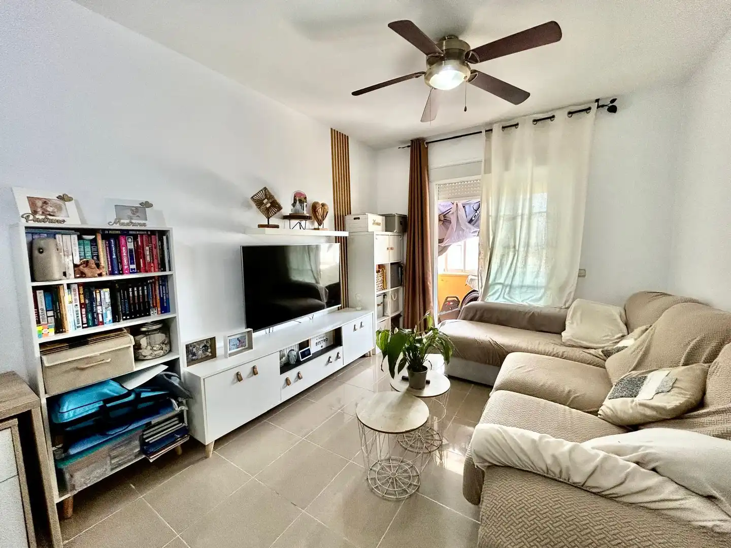 Living room of Flat for sale in Roquetas de Mar  with Air Conditioner, Terrace and Community pool