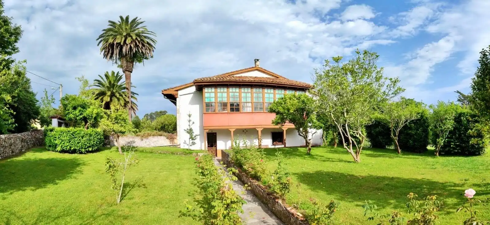 Vista exterior de Casa o chalet en venta en Llanes con Calefacción y Jardín privado