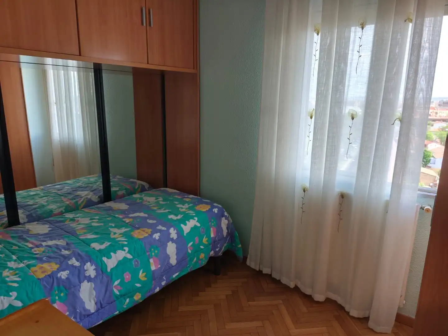 Habitación de Piso en venta en Zaragoza con Aire acondicionado, Calefacción y Parquet