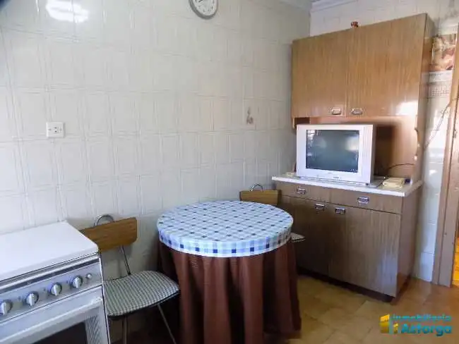 Cuina de Finca rústica en venda en Brazuelo amb Jardí privat
