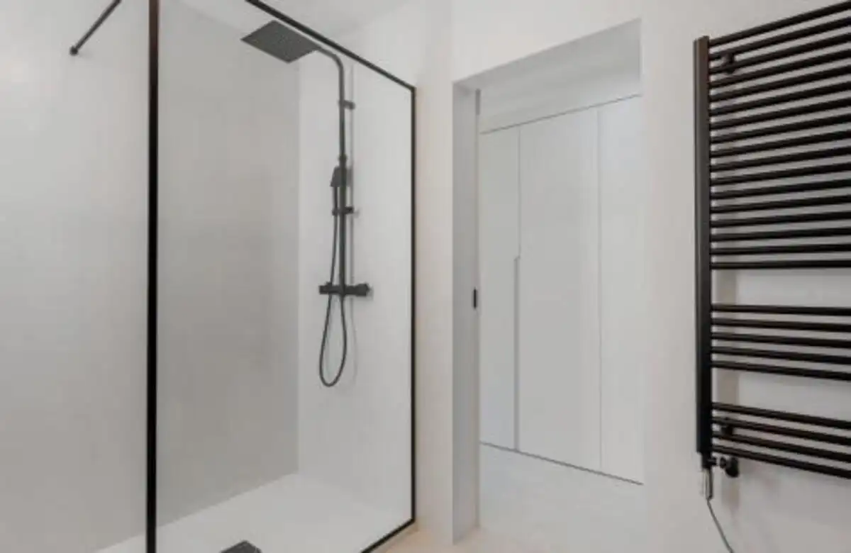 Home with pool for sale in Selwo, imagen 16