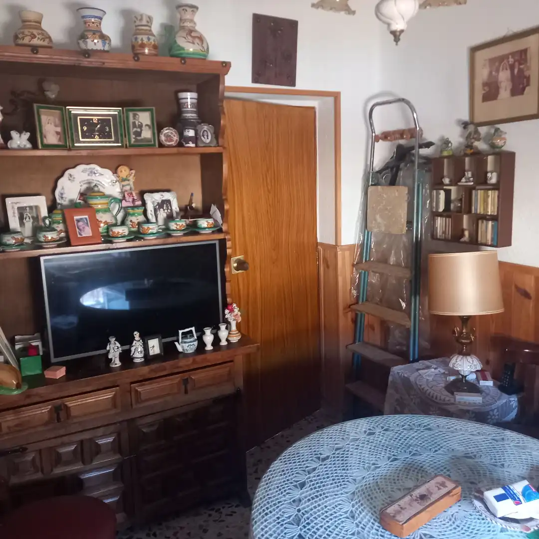 Living room of Flat for sale in Toledo  with Terrace and Furnished