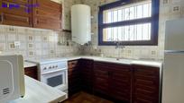 Cuina de Casa o xalet en venda en L'Estartit amb Terrassa, Piscina i Moblat