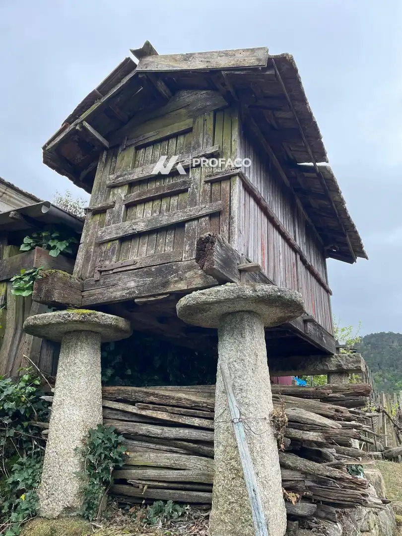 Vista exterior de Casa o chalet en venta en A Arnoia con Terraza, Trastero y Amueblado