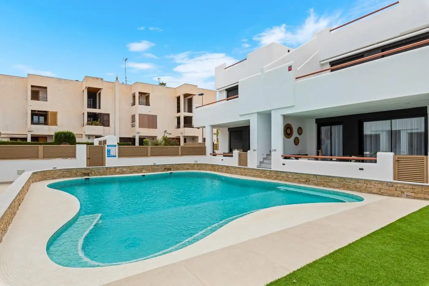 Apartament amb piscina en venda a Calle Calle Gerónimos, imagen 3