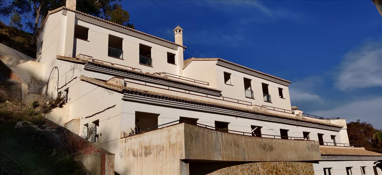 Building for sale in BARRANCO DE LA CRUZ, Cotobro