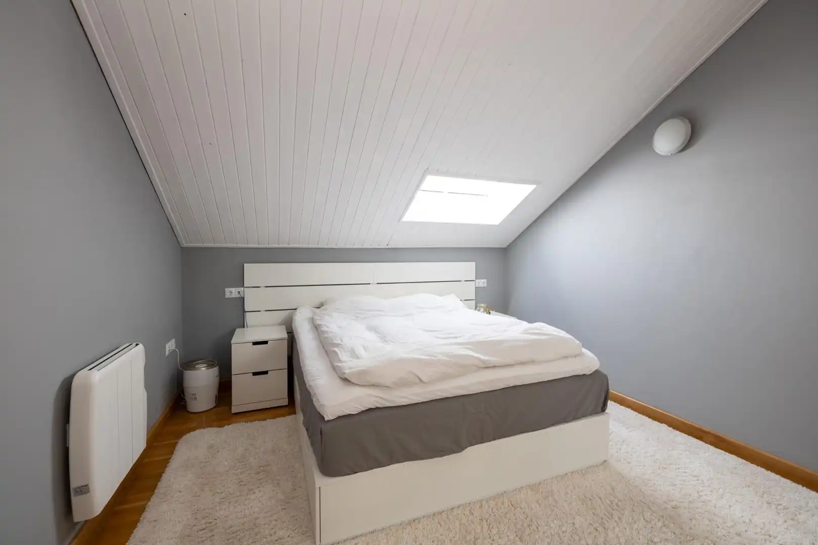 Habitación de Dúplex en venta en Sierra Nevada con Calefacción, Terraza y Trastero