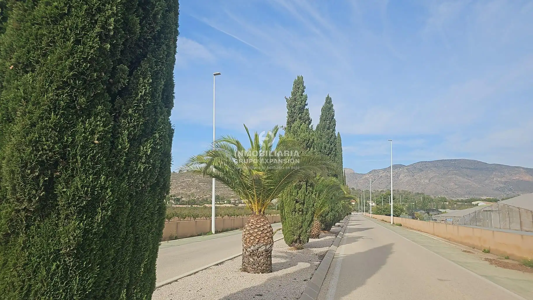 Casa o chalet en venta en Hondón de las Nieves / El Fondó de les Neus con Aire acondicionado, Calefacción y Jardín privado