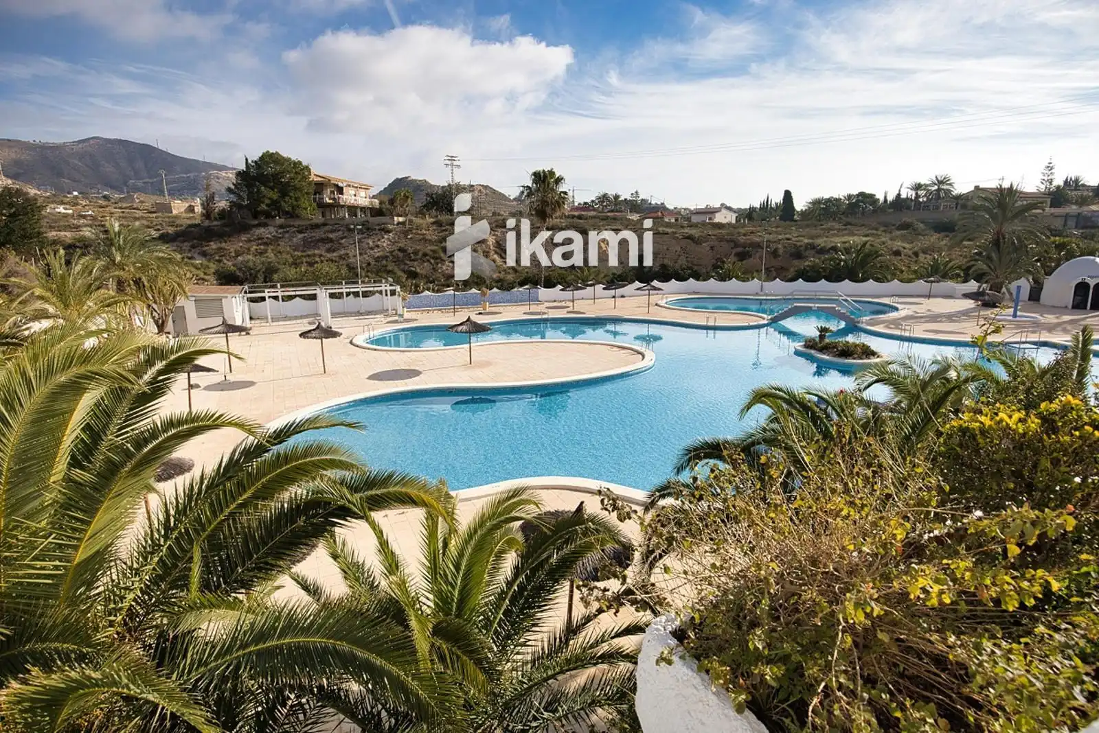 Schwimmbecken von Dachboden zum Verkauf in El Campello mit Klimaanlage, Heizung und Terrasse