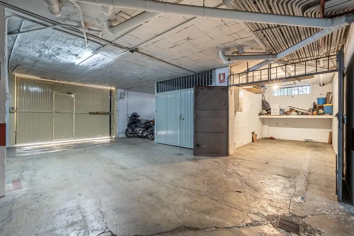 Flat for sale in Granada  with Air Conditioner and Heating