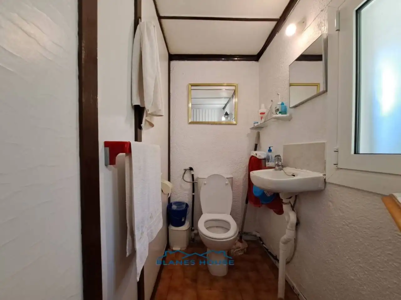Bany de Casa o xalet en venda en Tordera amb Jardí privat, Terrassa i Moblat