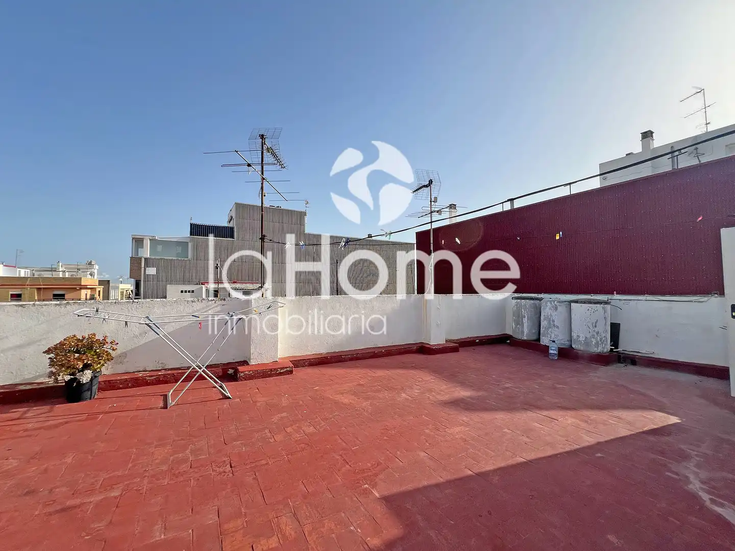 Terrace of Flat for sale in Paterna  with Parquet flooring, Terrace and Storage room