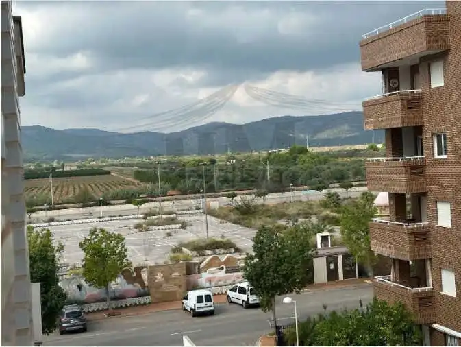 Vista exterior de Pis en venda en Oropesa del Mar / Orpesa amb Aire condicionat, Calefacció i Jardí privat
