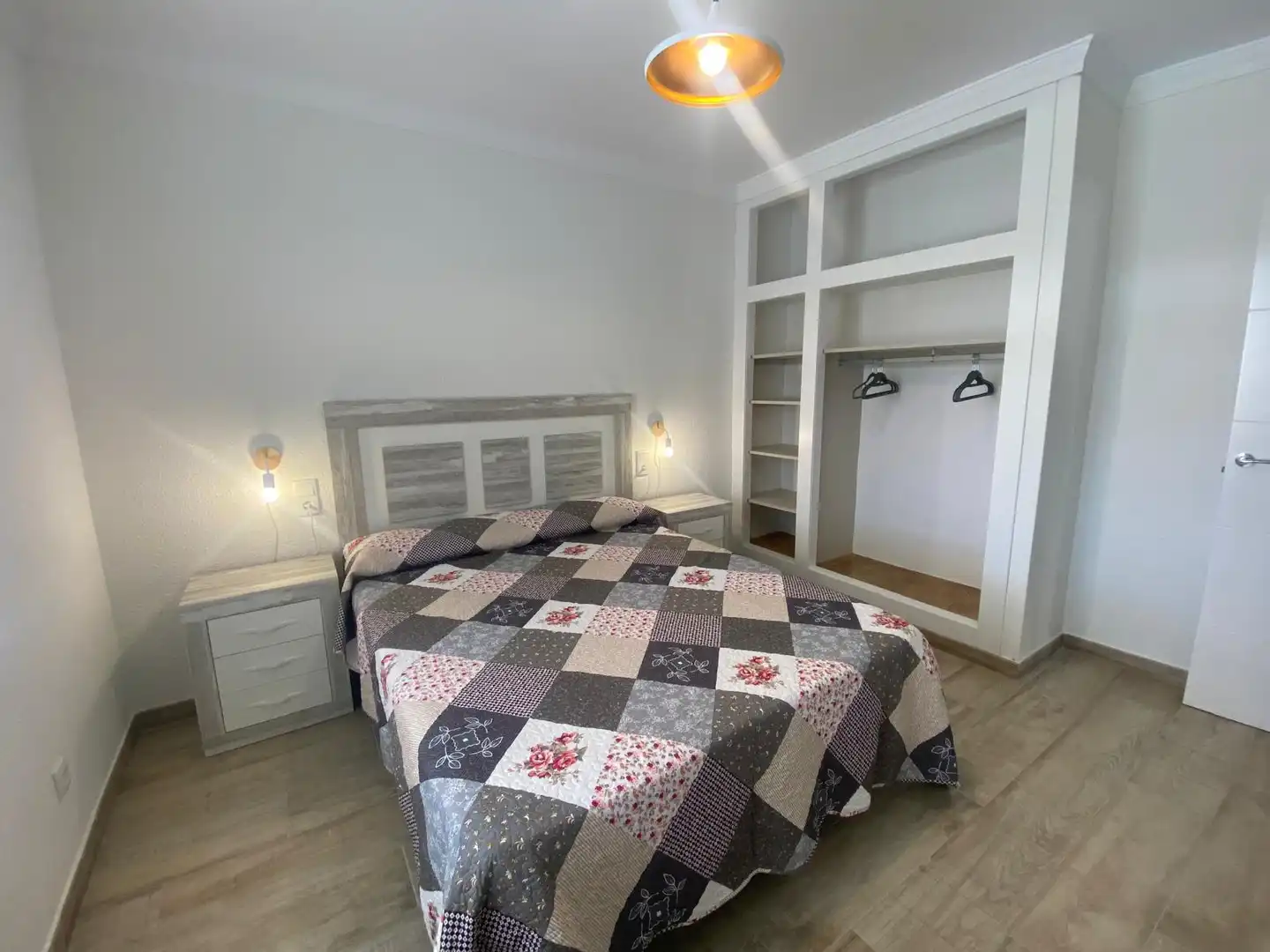 Dormitori de Casa o xalet de lloguer en Mont-roig del Camp amb Aire condicionat, Calefacció i Jardí privat