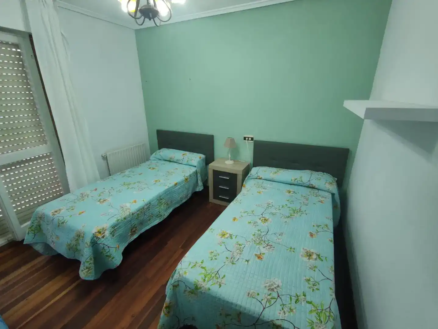 Schlafzimmer von Wohnung zur Miete in Laredo mit Balkon